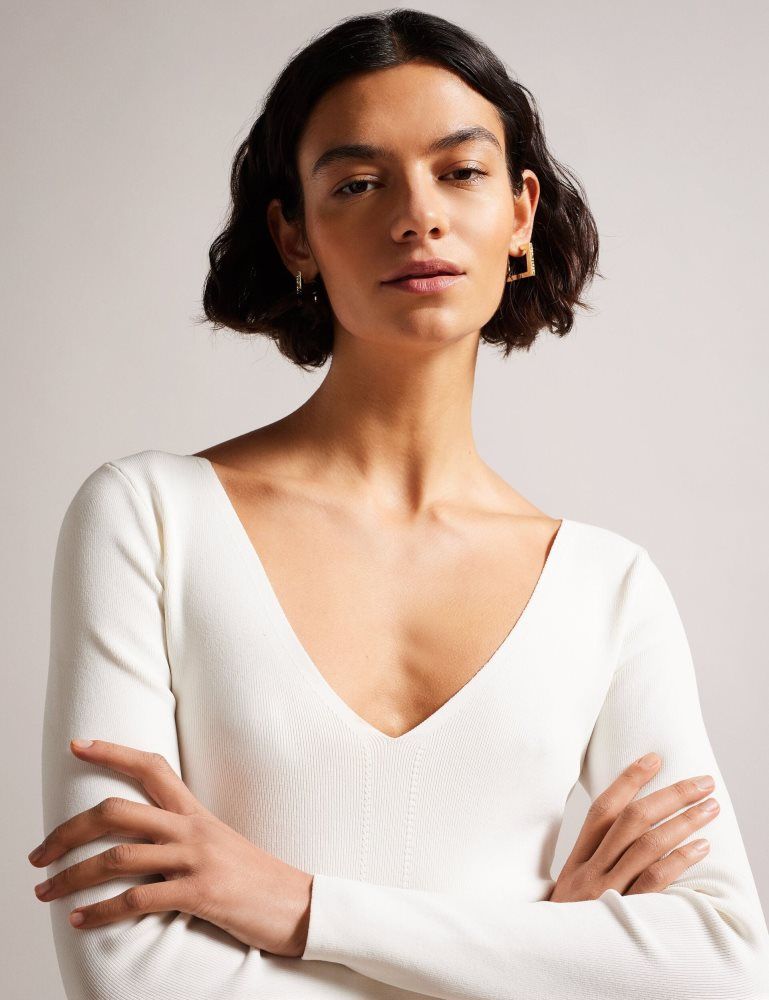 Ted Baker Cileste - Fitted V-neck Long Sleeve Knit Top T-shirts Damen Weiß | 071852-GQE