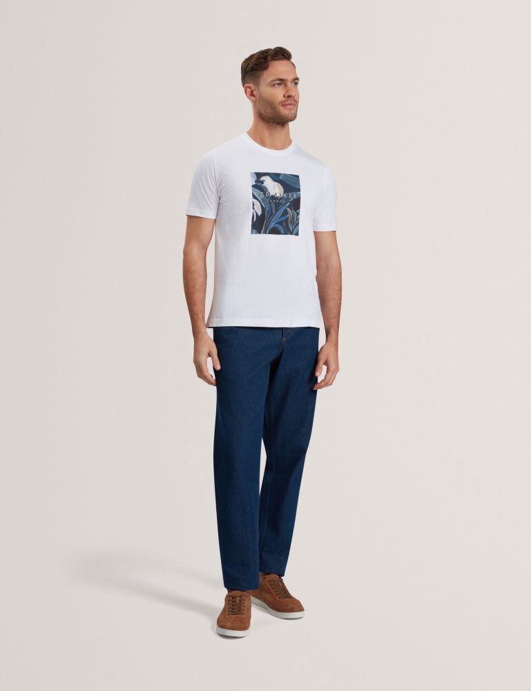 Ted Baker Justino - Short Sleeve Box Print Graphic T-shirt Oberteile Herren Weiß | 304879-XQL