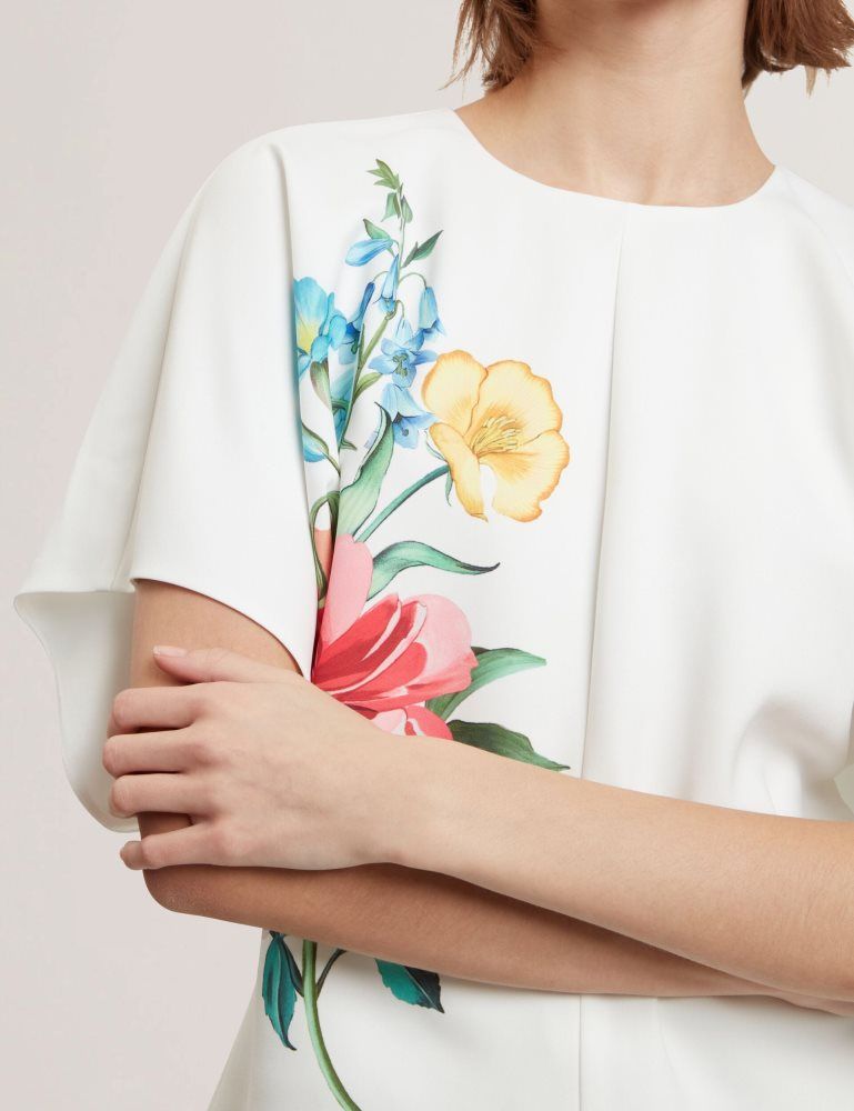 Ted Baker Lahnaa - Floral Graphic Short Sleeve Hourglass Top T-shirts Damen Weiß | 935014-ZCG