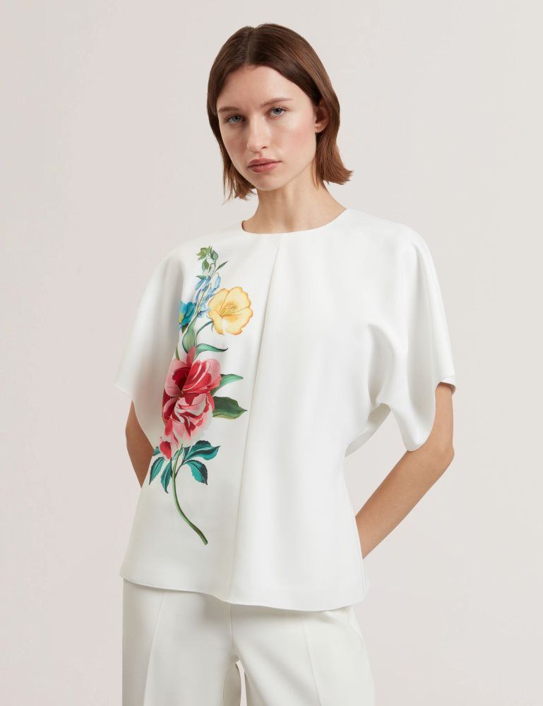 Ted Baker Lahnaa - Floral Graphic Short Sleeve Hourglass Top T-shirts Damen Weiß | 935014-ZCG