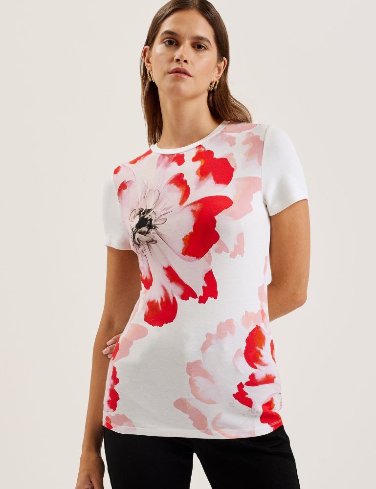 Ted Baker Sindhaa - Floral Print Fitted Short Sleeve T-shirt T-shirts Damen Weiß | 395617-NHM